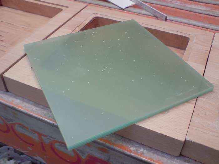 DSC00079.JPG (264.24 KiB) 8793 mal betrachtet Plexiglasplatten nach dem Zurechtschneiden