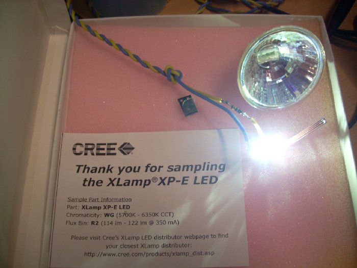 Direktes Licht - Belichtungsdauer: 1/8 sek. / ISO-Geschwindigkeitsabschätzung: 100