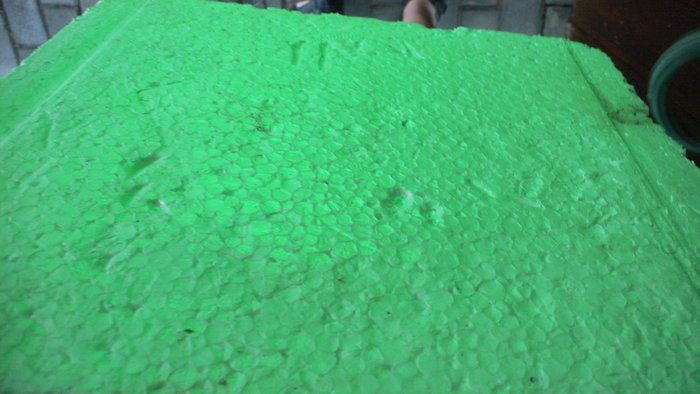 Mal ne Styroporplatte angeleuchtet, ca. 50cm entfernt die Platte war so 35*35cm