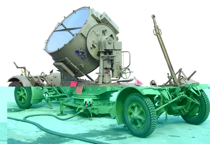 Wehrmachts-Flak-Scheinwerfer_1.jpg
