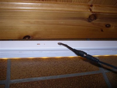 Verdrahtung mit Kabelschacht gesichert.JPG